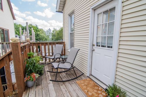 2618 Wayne Ave, Chicago, IL 60614-1222