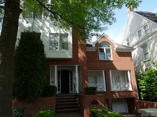 810 Saint James St, Pittsburgh, PA 15232-2113