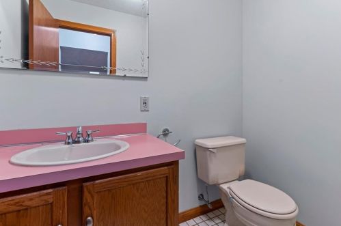 113 Forestwood Dr, Providence RI 02904-3839 exterior