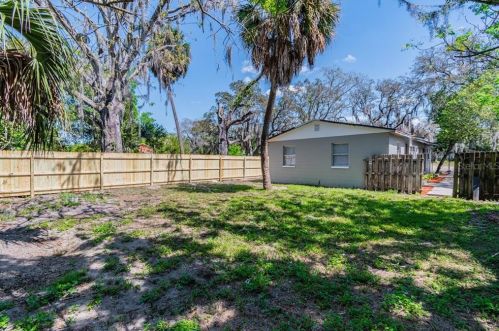 3216 48 St, Tampa FL 33617-6021 exterior