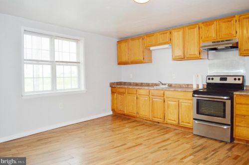 1340 Engle St, Chester PA 19013-2529 exterior