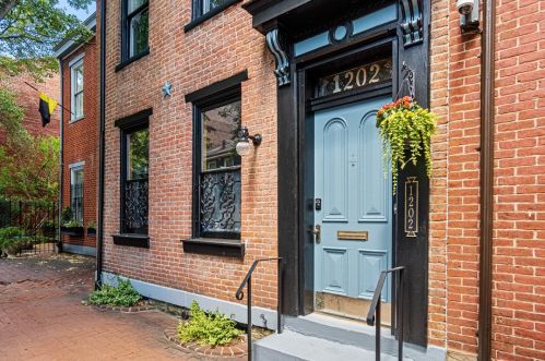 1202 Resaca Pl, Pittsburgh, PA 15212-4519