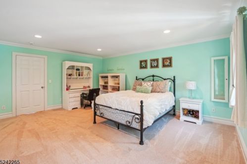 40 Linden Ln, Chatham Township NJ 07928-1654 exterior