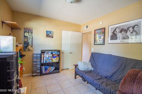 4744 13 St, Tucson AZ 85719-6213 exterior