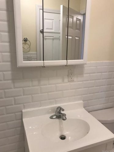 2025 Daly Ave, Bronx NY 10460-2834 exterior