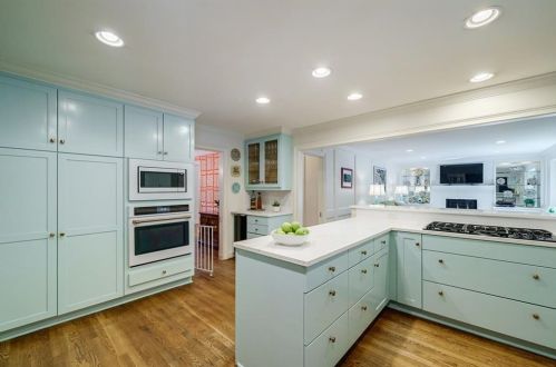 305 Drummen Ct, Atlanta GA 30328-2658 exterior