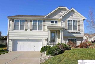 2302 River Rock Dr, Omaha, NE 68046-2774