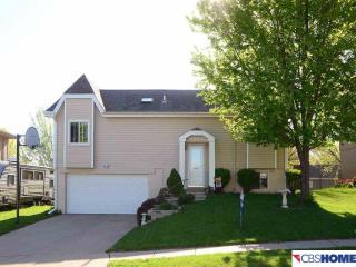 8517 143rd Ave, Omaha, NE 68138-3572