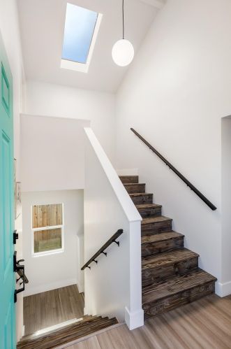 2437 Acton St, Berkeley CA 94702-1914 exterior