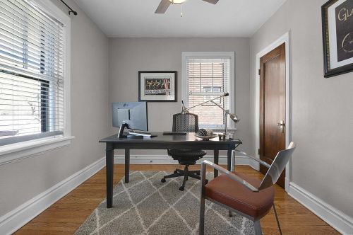 7457 Teasdale Ave, Saint Louis MO 63130-4056 exterior