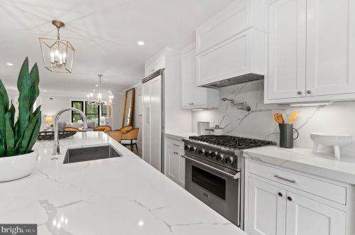 3705 Reservoir Rd, Washington DC  20007-2112 exterior