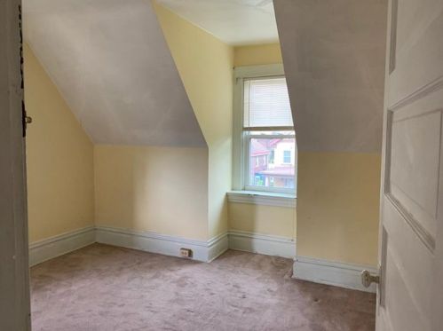 5544 Bryant St, Pittsburgh PA 15206-1675 exterior