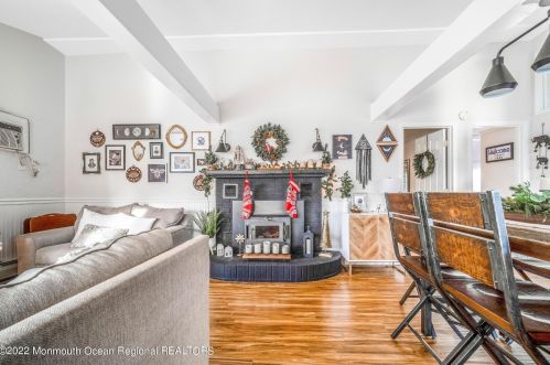 1412 Tamiami Rd, Lacey NJ 08731-5038 exterior