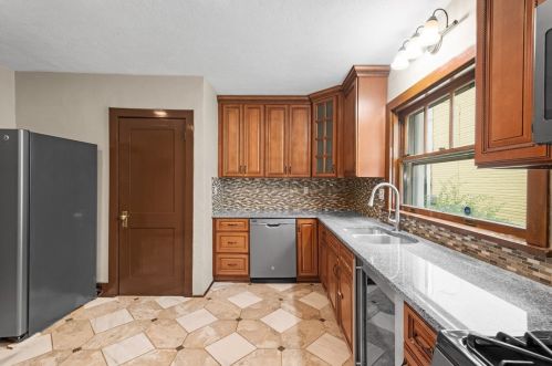 434 Elmer St, Pittsburgh PA 15218-1413 exterior