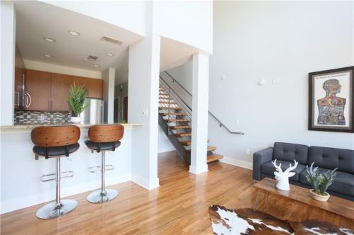 1245 Caroline St, Atlanta, GA 30307-2771