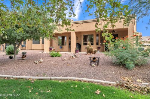 525 Aspenwood St, Green Valley AZ 85614-5976 exterior