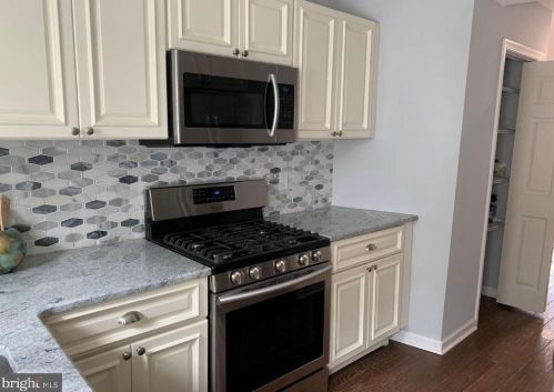 334 Cantrell St, Philadelphia PA  19148-3320 exterior