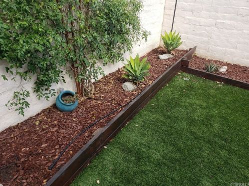 2467 Avenita Alpera, Tustin CA 92782-9004 exterior