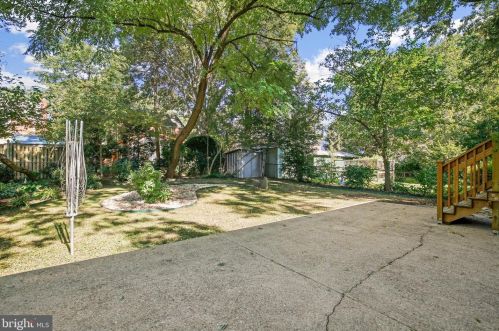 1611 Noyes Dr, Silver Spring MD 20910-2224 exterior