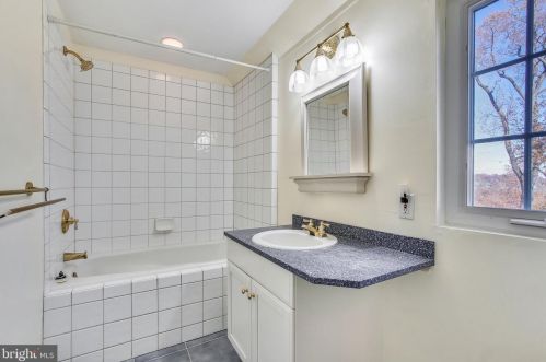 311 Kentucky Ave, Alexandria VA 22305 exterior