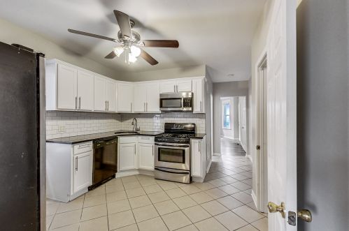 2947 Avers Ave, Chicago IL 60623-4543 exterior