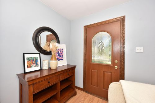 1410 Van Beck Ave, Milwaukee WI 53207-4531 exterior