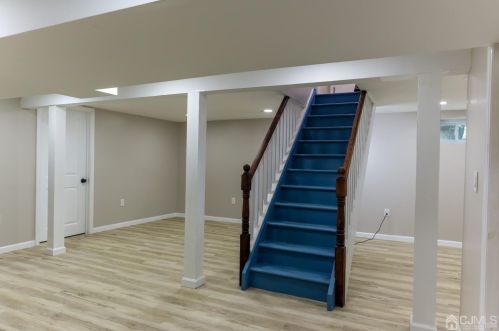 178 Louis Pl, Iselin NJ  08830-1236 exterior