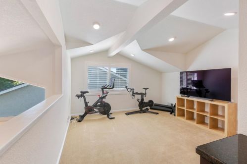 1191 Montmorency Dr, San Jose CA  95118-2028 exterior