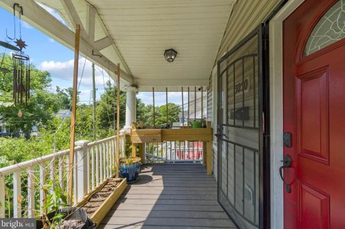 3050 Vista St, Washington, DC 20018-4010