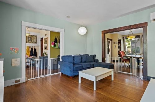 1129 Jancey St, Pittsburgh PA 15206-1326 exterior