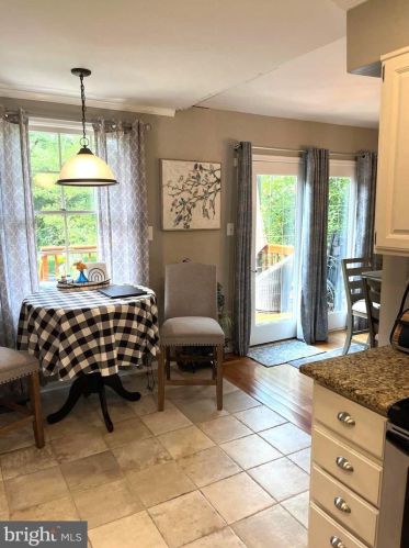 8124 Brightridge Ct, Ellicott MD 21043-6988 exterior