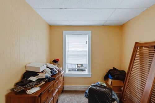 18 Lafayette St, Worcester MA 01608-2131 exterior