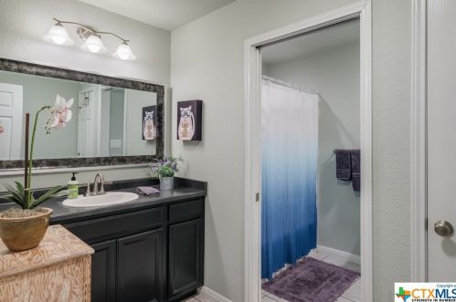 572 Hillside Dr, Spring Branch TX 78070-3808 exterior