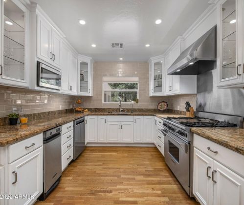 6319 Central Ave, Phoenix AZ  85012-1108 exterior