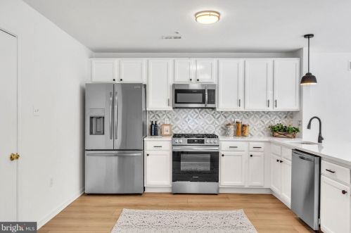 3 Trout Rd, Blenheim NJ 08012-4434 exterior