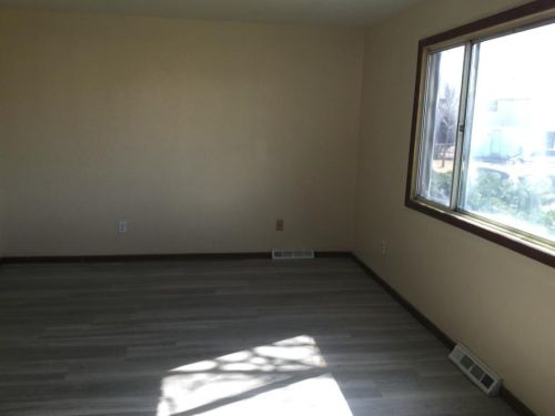 6570 104th Ct, Milwaukee, WI 53224-5158