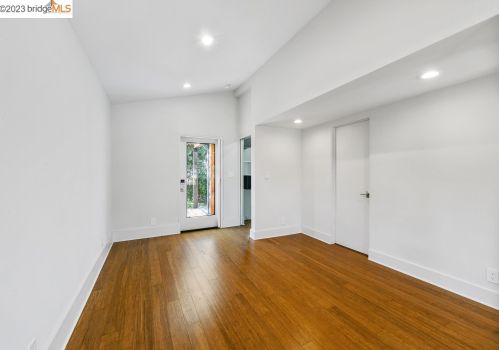 1241 Burnett St, Berkeley CA 94702-2407 exterior