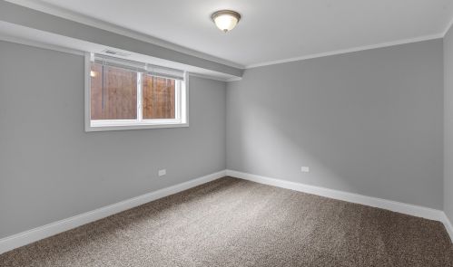 8500 Calumet Ave, Chicago IL 60619-6026 exterior