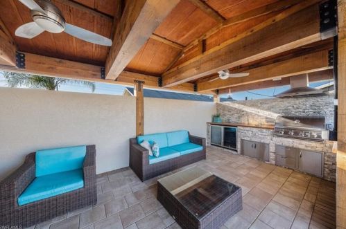 108 Mentor Dr, Naples FL 34110-1327 exterior