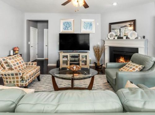 121 Lankford Rd, Tucker GA 30084-1821 exterior