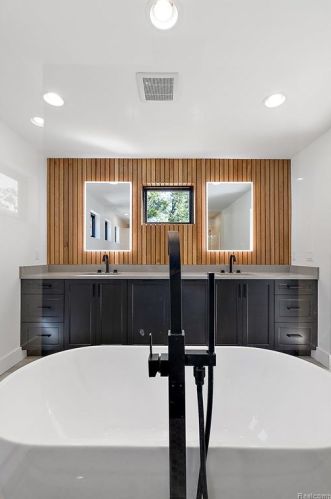 1852 Holland St, Bham MI 48009-6856 exterior