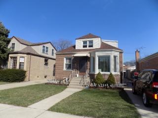 6956 Foster Ave, Chicago IL  60656-3754 exterior