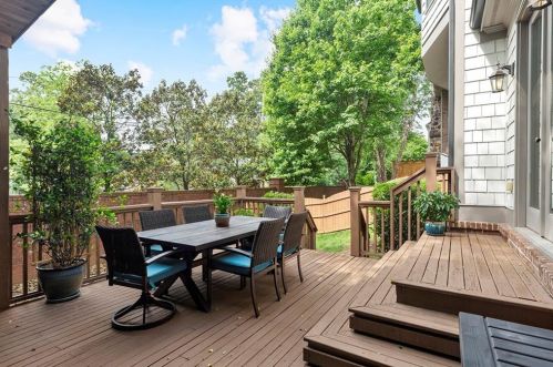 2043 Mendenhall Dr, Atlanta GA 30341-1789 exterior