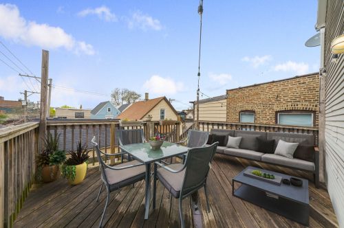 3414 Damen Ave, Chicago IL 60608-6835 exterior