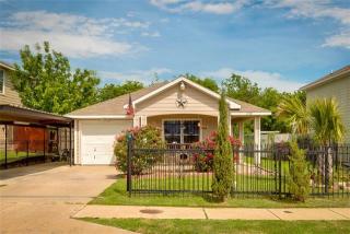 1720 Red Cloud Dr, Dallas, TX 75217-2850