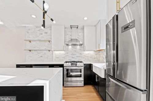 1639 Lang Pl, Washington DC  20002-3005 exterior