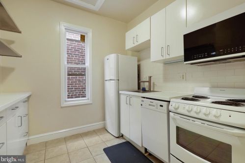 805 T St, Washington DC 20001-3127 exterior