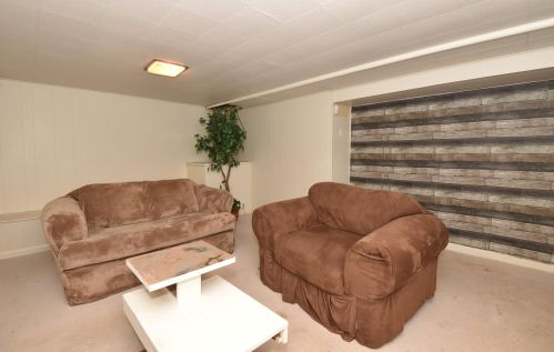 3912 71, Milwaukee WI 53220-2302 exterior