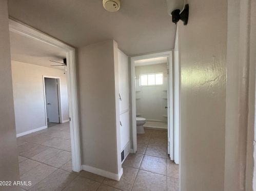 8845 29 Ave, Phoenix AZ 85009-5715 exterior