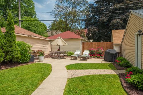 2722 Lefeber Ave, Milwaukee WI 53210-1140 exterior